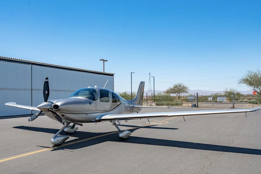 2018 Cirrus SR22T-G6 GTS (N143WW), photo 2