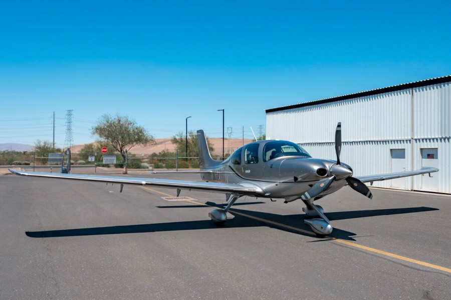 2018 Cirrus SR22T-G6 GTS (N143WW), photo 4