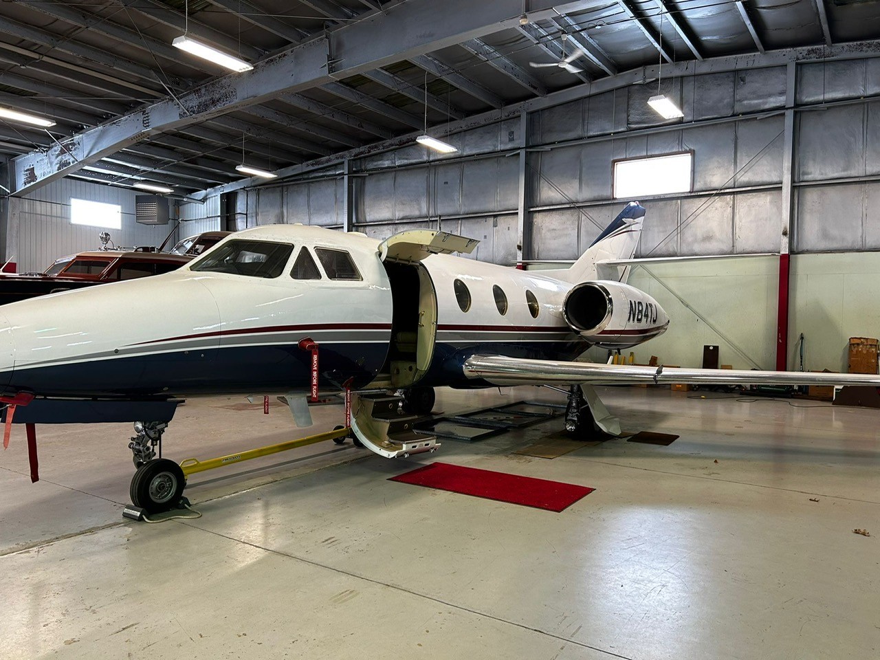 1981 Falcon 10 — photo 2