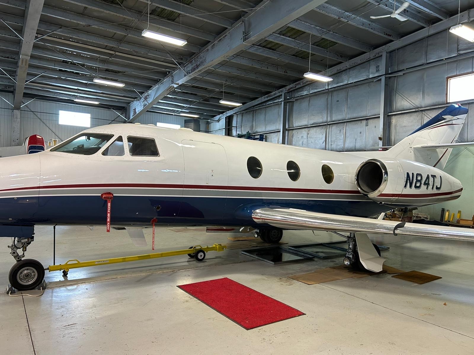 1981 Falcon 10 — photo 3