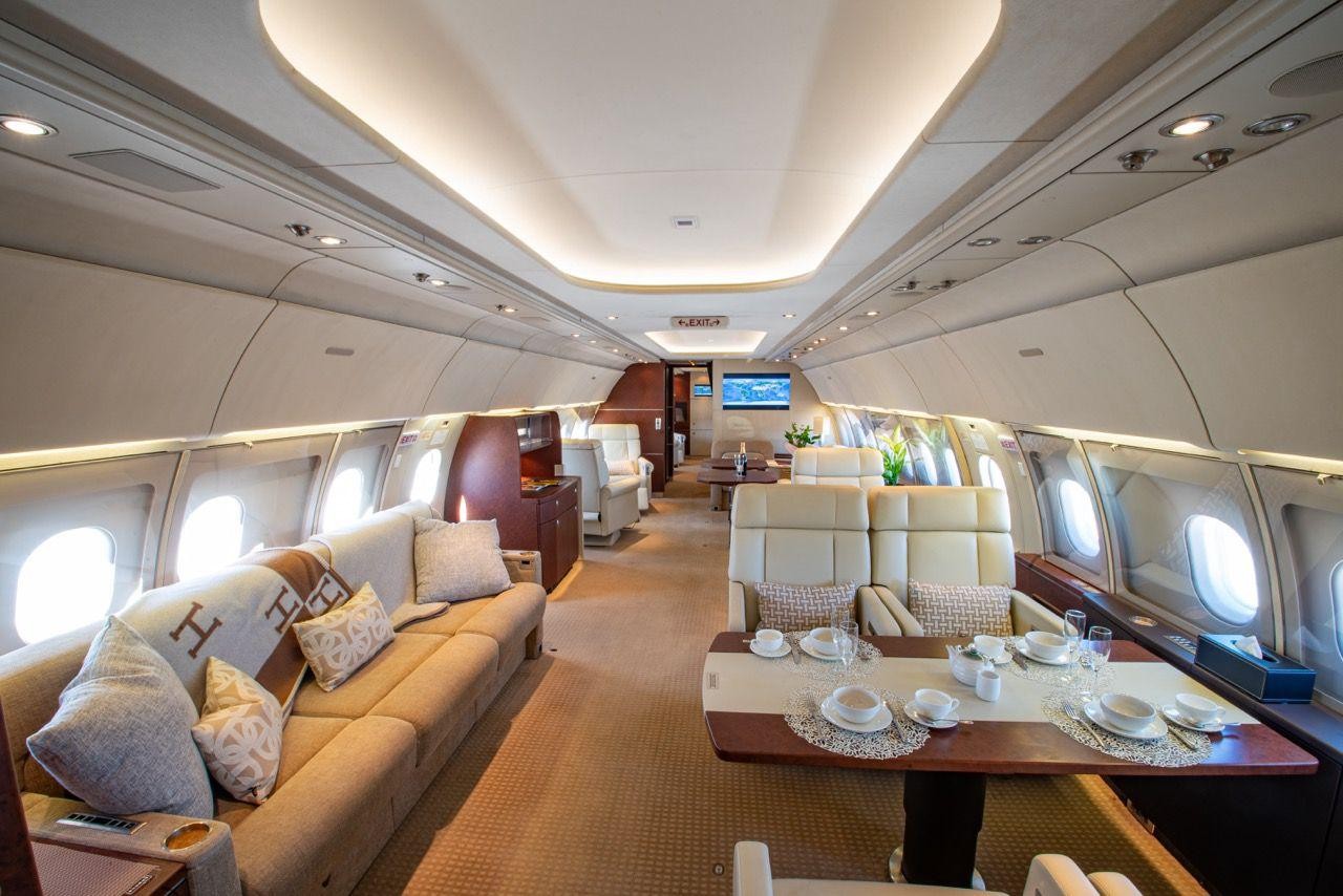 2008 Airbus A318 — photo 2