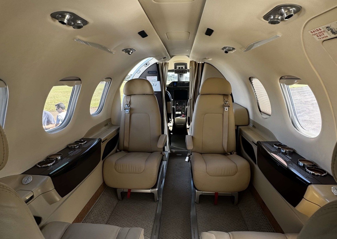 2013 Embraer Phenom 100 — photo 3