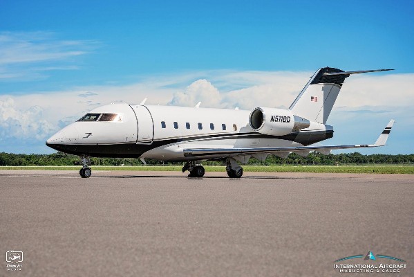 1995 Bombardier Challenger 601-3R — photo 1
