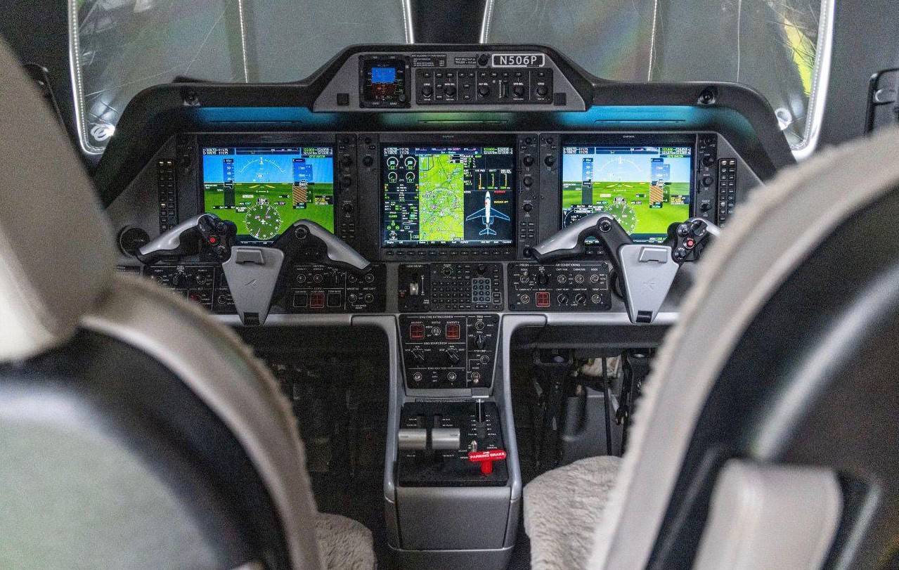2012 Embraer Phenom 300 E 5
