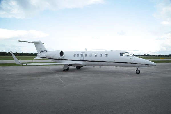 2000 Learjet 45 — photo 5