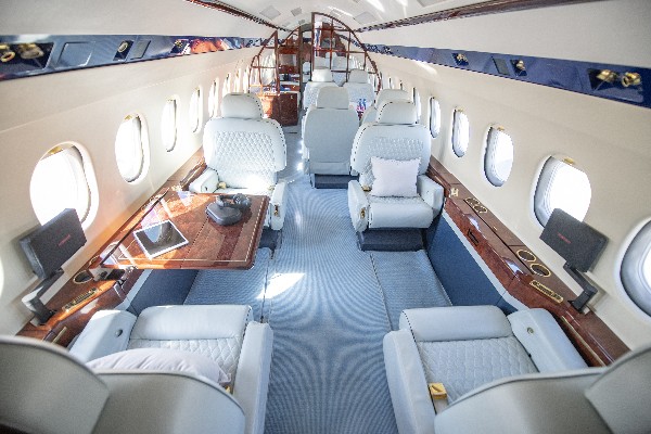 1989 Falcon Falcon 900B — photo 3