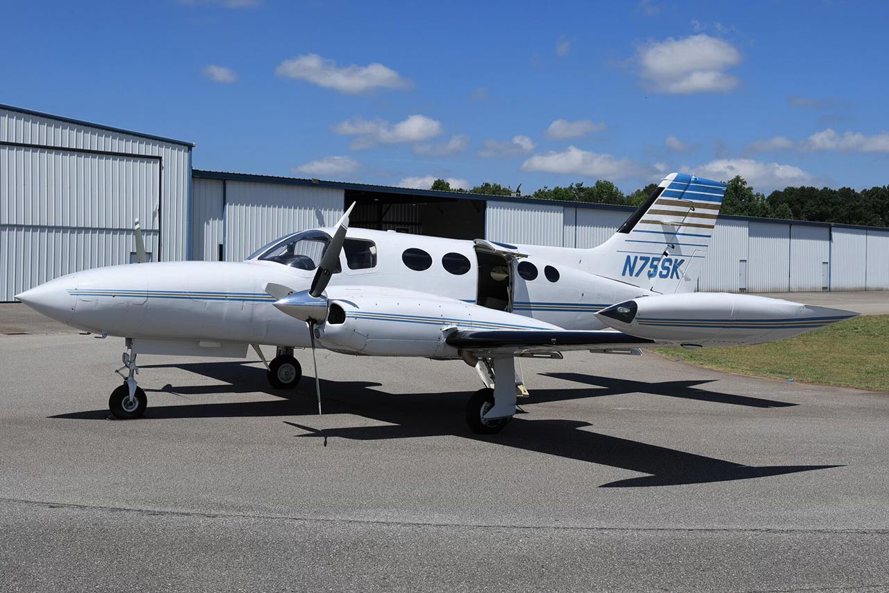 1974 Cessna 421B — photo 1