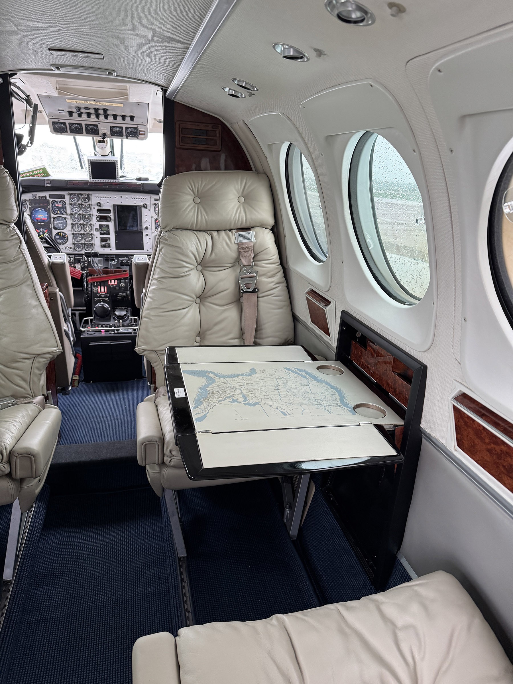 1985 Beech King Air C90A — photo 5