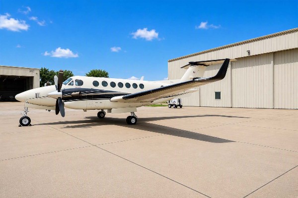 2007 Beech King Air 350 — photo 2