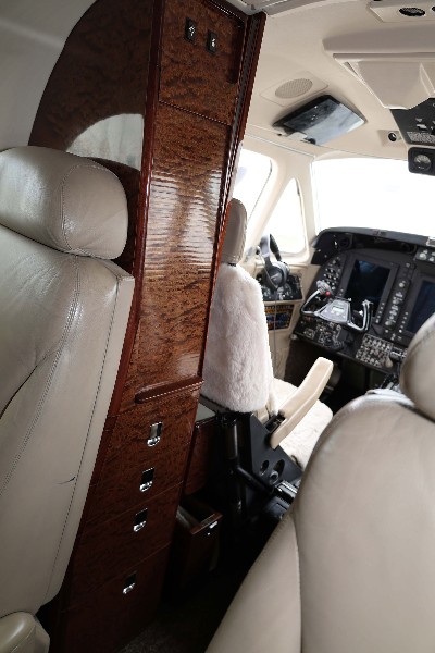 2007 Beechcraft Beech King Air 350, photo 8