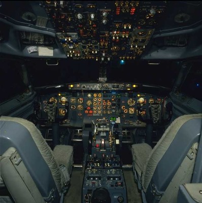 1986 Boeing 737 (Executive) — photo 4