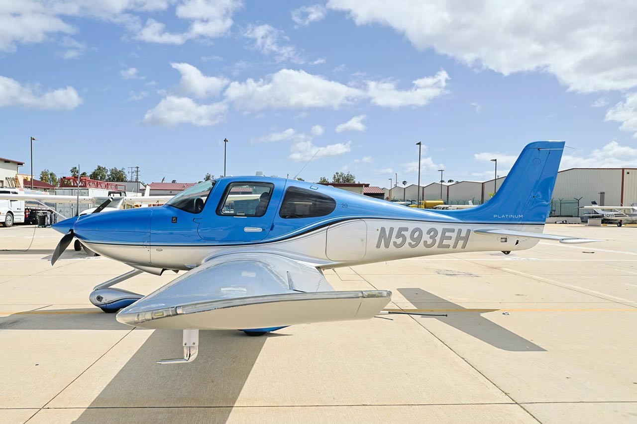 2018 Cirrus SR20 — photo 1