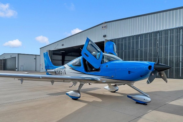 2021 Cirrus SR22T-G6 — photo 4