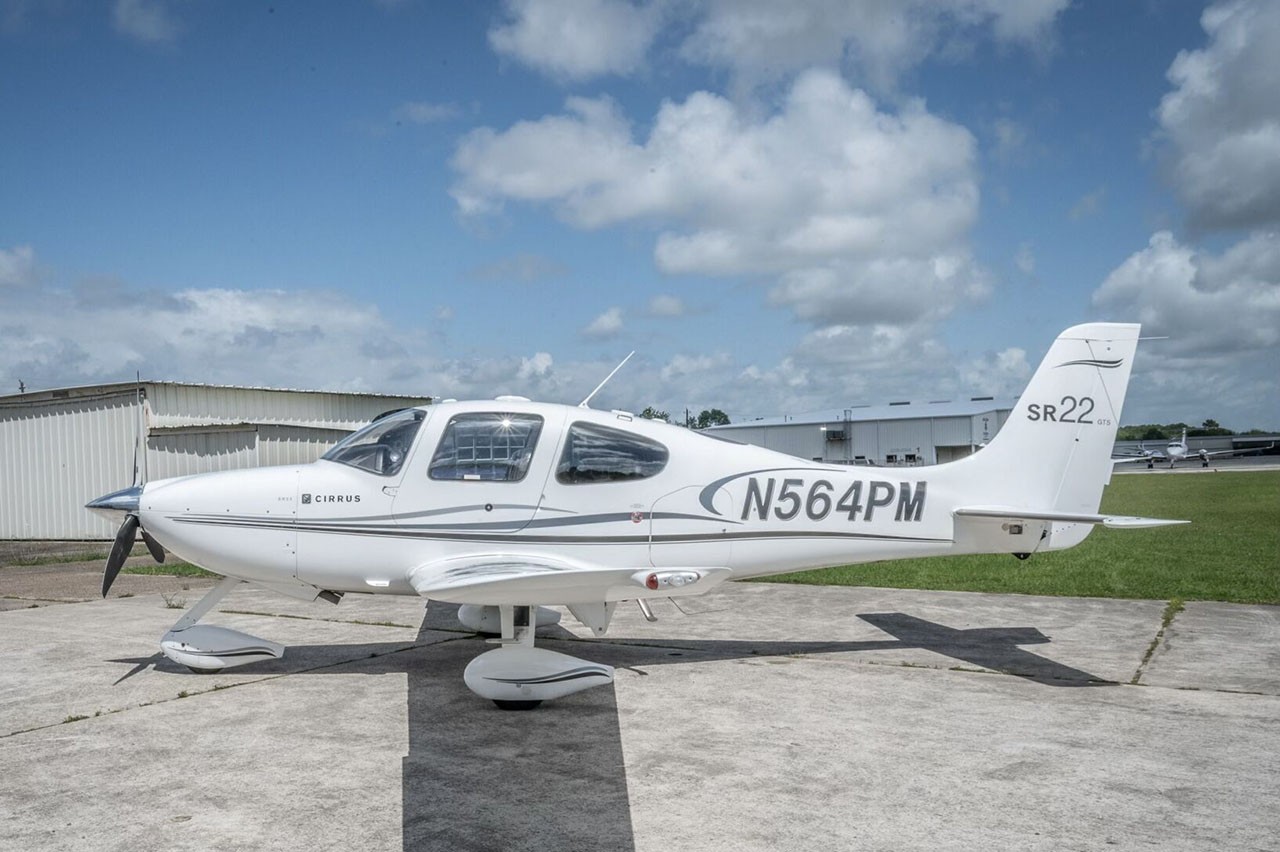 2006 Cirrus SR22-G2 — photo 1