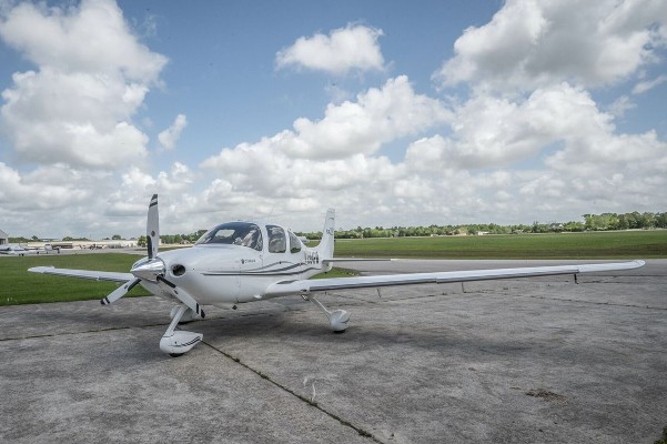 2006 Cirrus SR22-G2 — photo 2