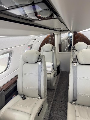 2021 Embraer Phenom 300 — photo 4