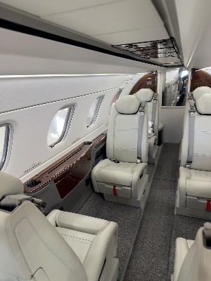 2021 Embraer Phenom 300 — photo 5