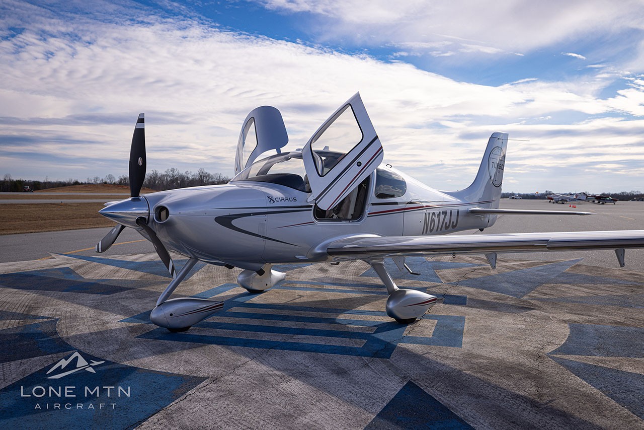 2009 Cirrus SR22-G3 — photo 1