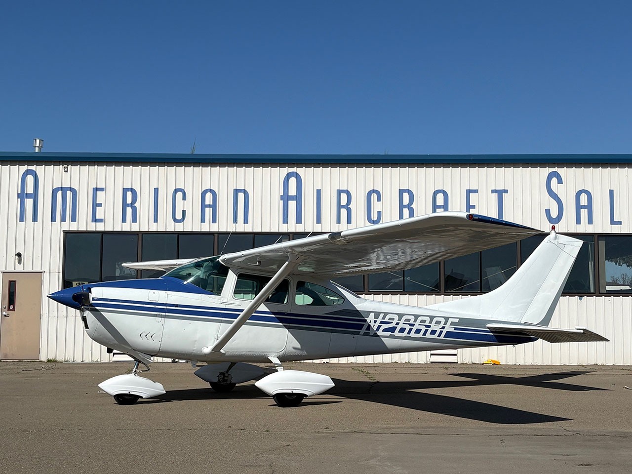 1966 Cessna 182J — photo 1