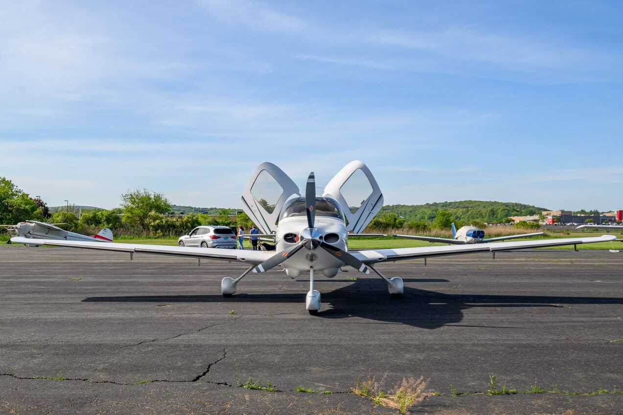 2003 Cirrus SR22 — photo 3