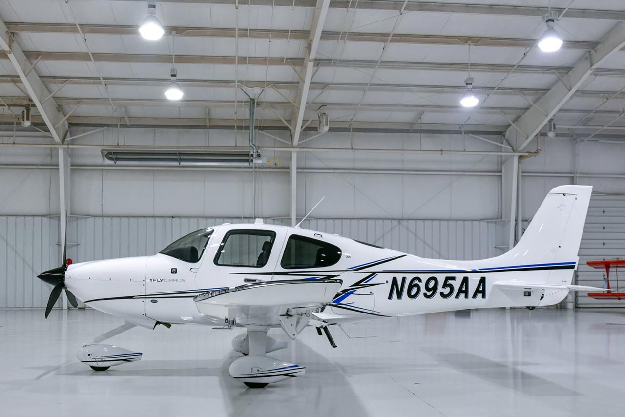 2021 Cirrus SR20 — photo 1