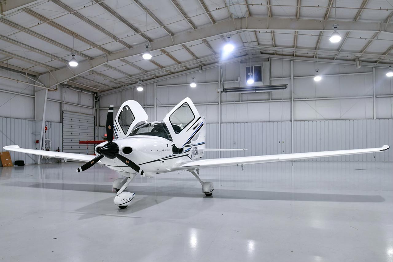 2021 Cirrus SR20 — photo 2