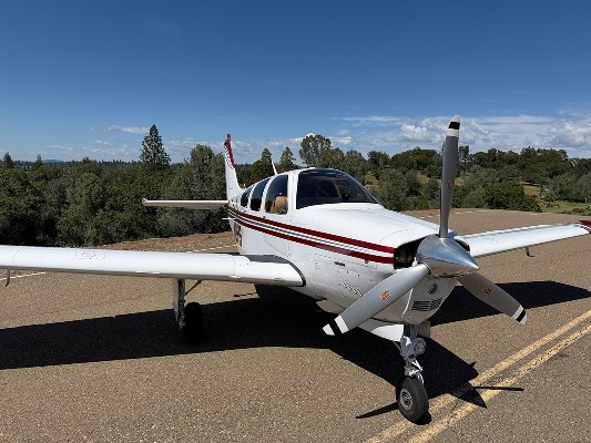 1973 Beech Bonanza F33A — photo 4