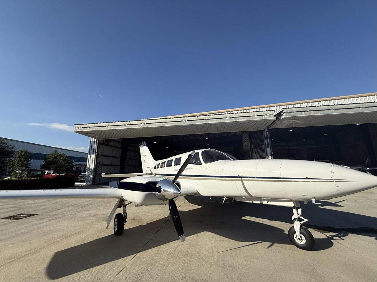 1981 Cessna 402C Business Liner — photo 2