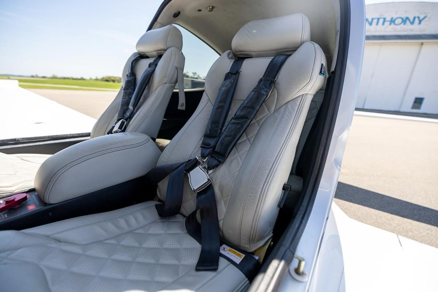 2019 Cirrus SR20 - G6 Premium, photo 11