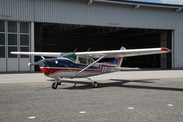 1980 Cessna 182R — photo 2