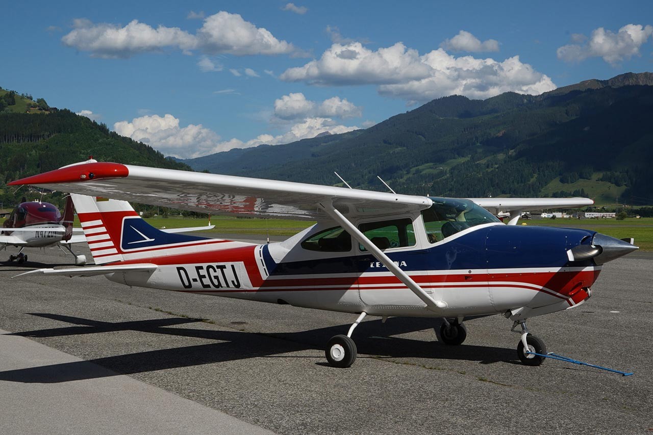 1980 Cessna 182R — photo 4