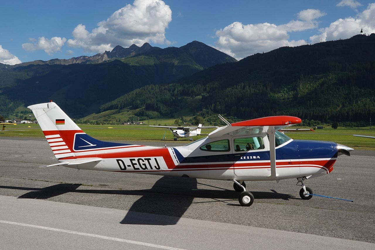 1980 Cessna 182R — photo 5