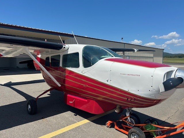 1969 Cessna Skymaster T-337D — photo 2