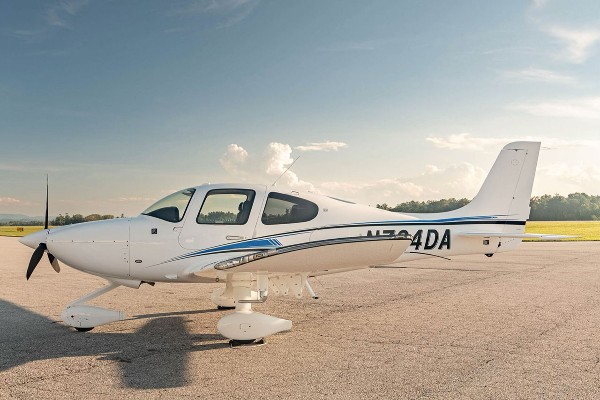 2023 Cirrus SR20 — photo 1