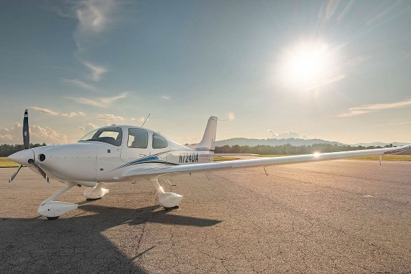 2023 Cirrus SR20 — photo 3