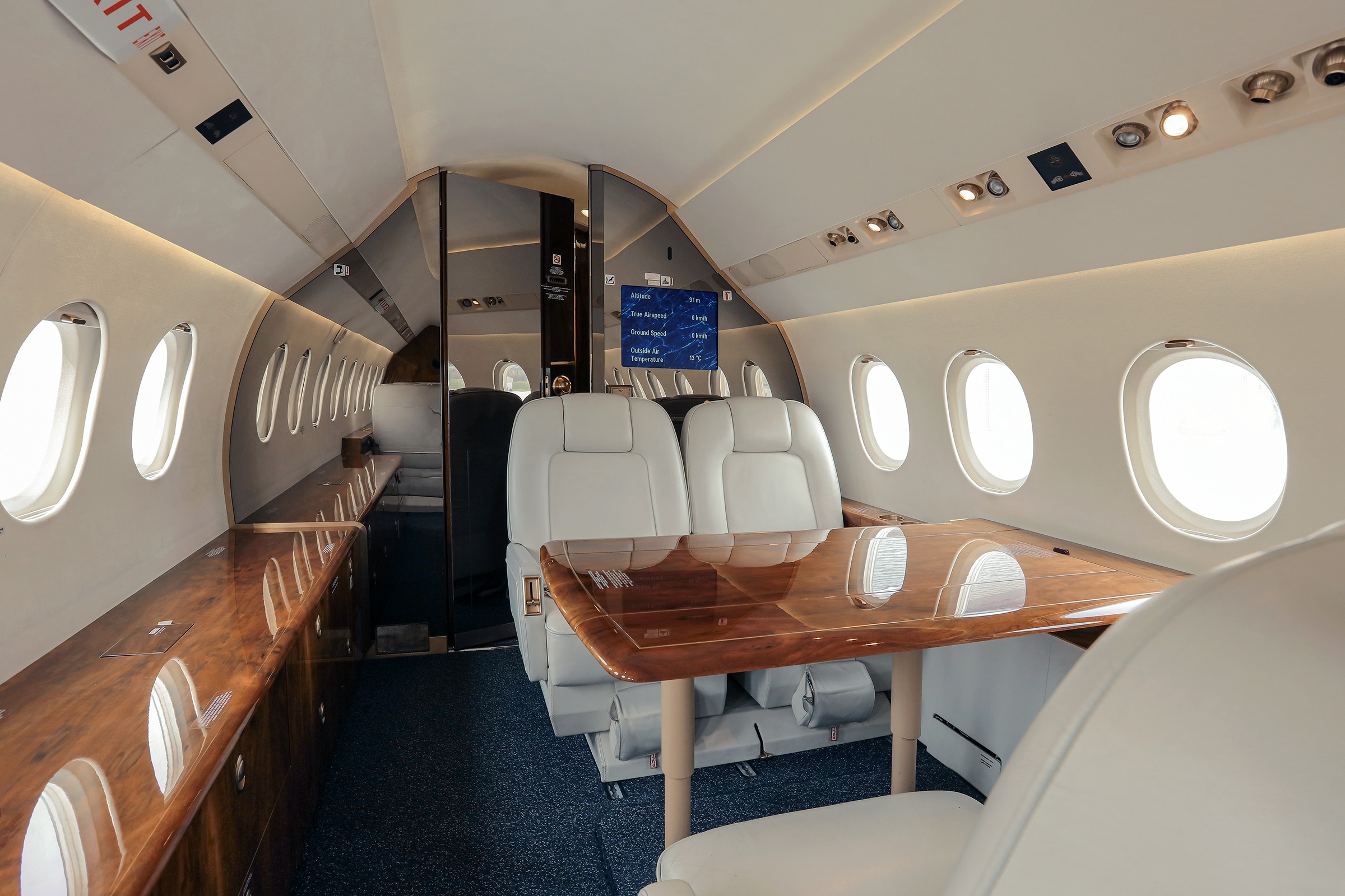 2008 Falcon 2000 — photo 3