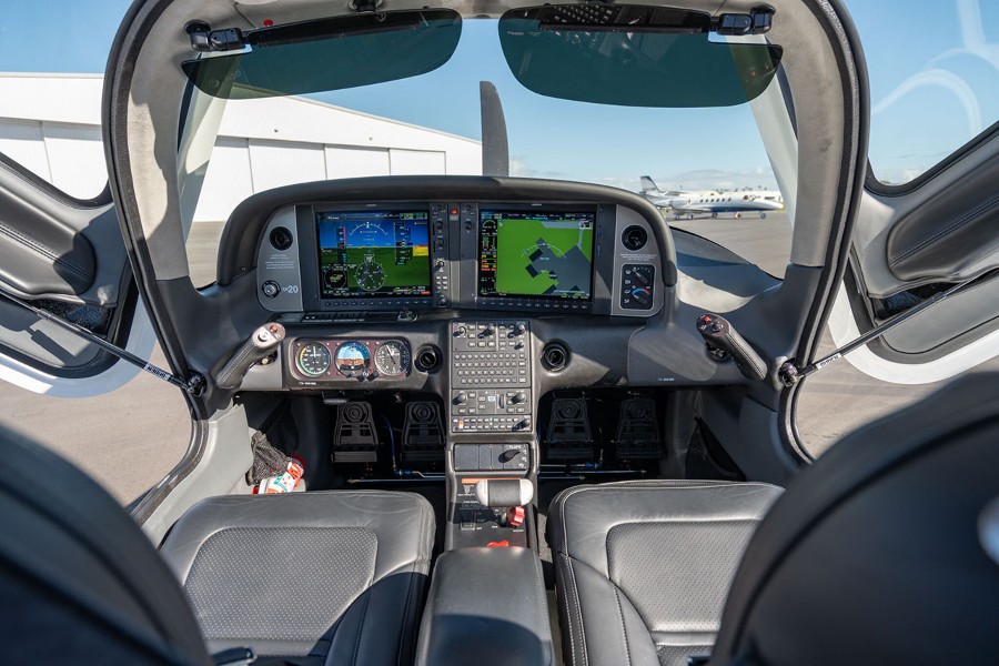 2021 Cirrus SR20 G6 (N323HW), photo 15