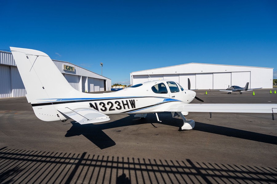 2021 Cirrus SR20 G6 (N323HW), photo 7