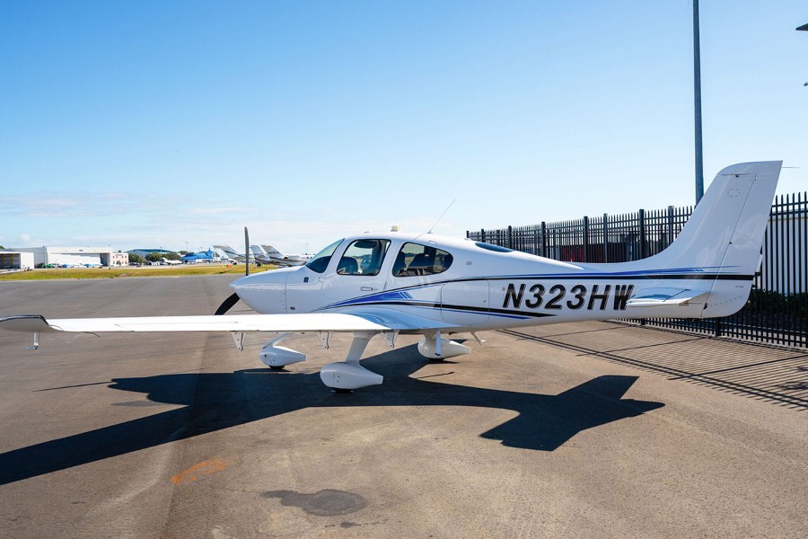 2021 Cirrus SR20 G6 (N323HW), photo 9