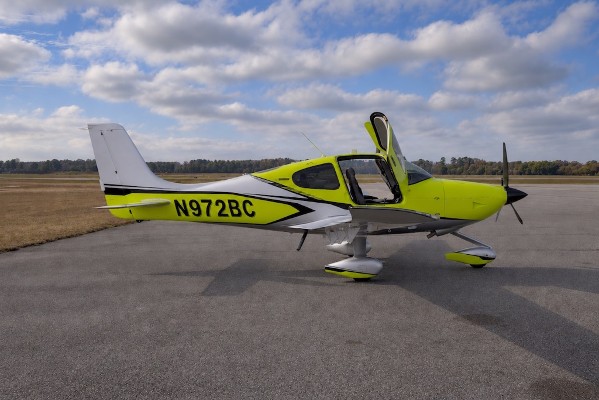 2025 Cirrus SR20 — photo 1