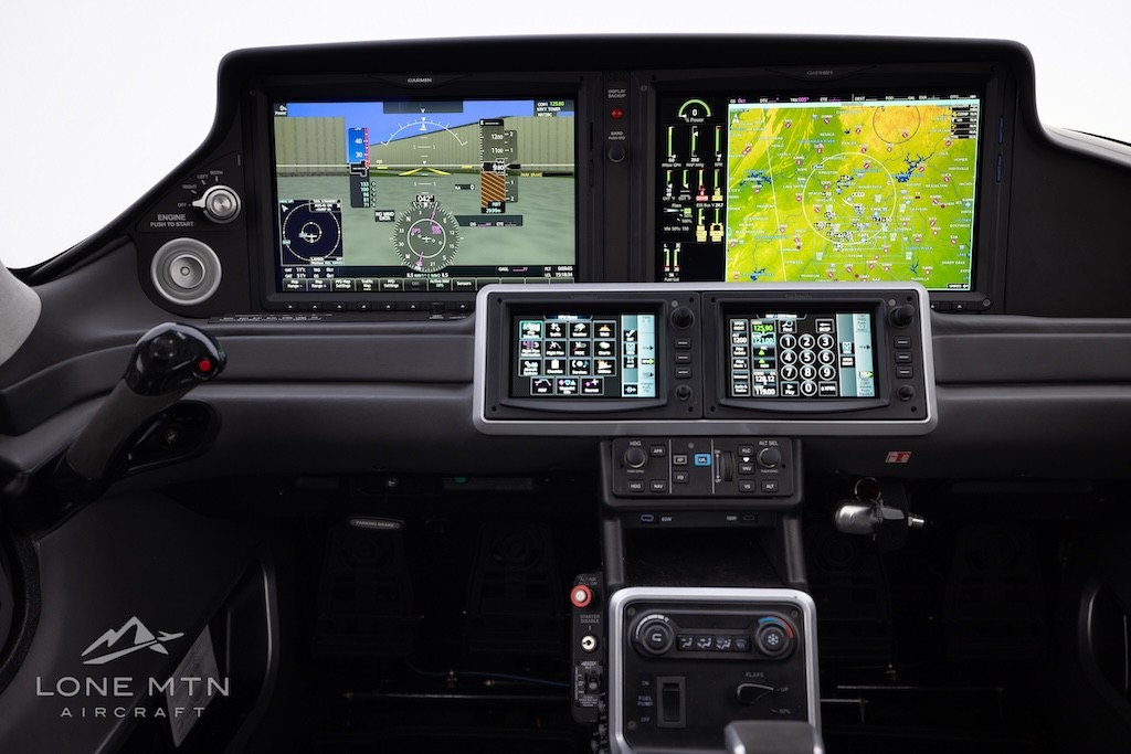 2025 Cirrus SR20 — photo 4