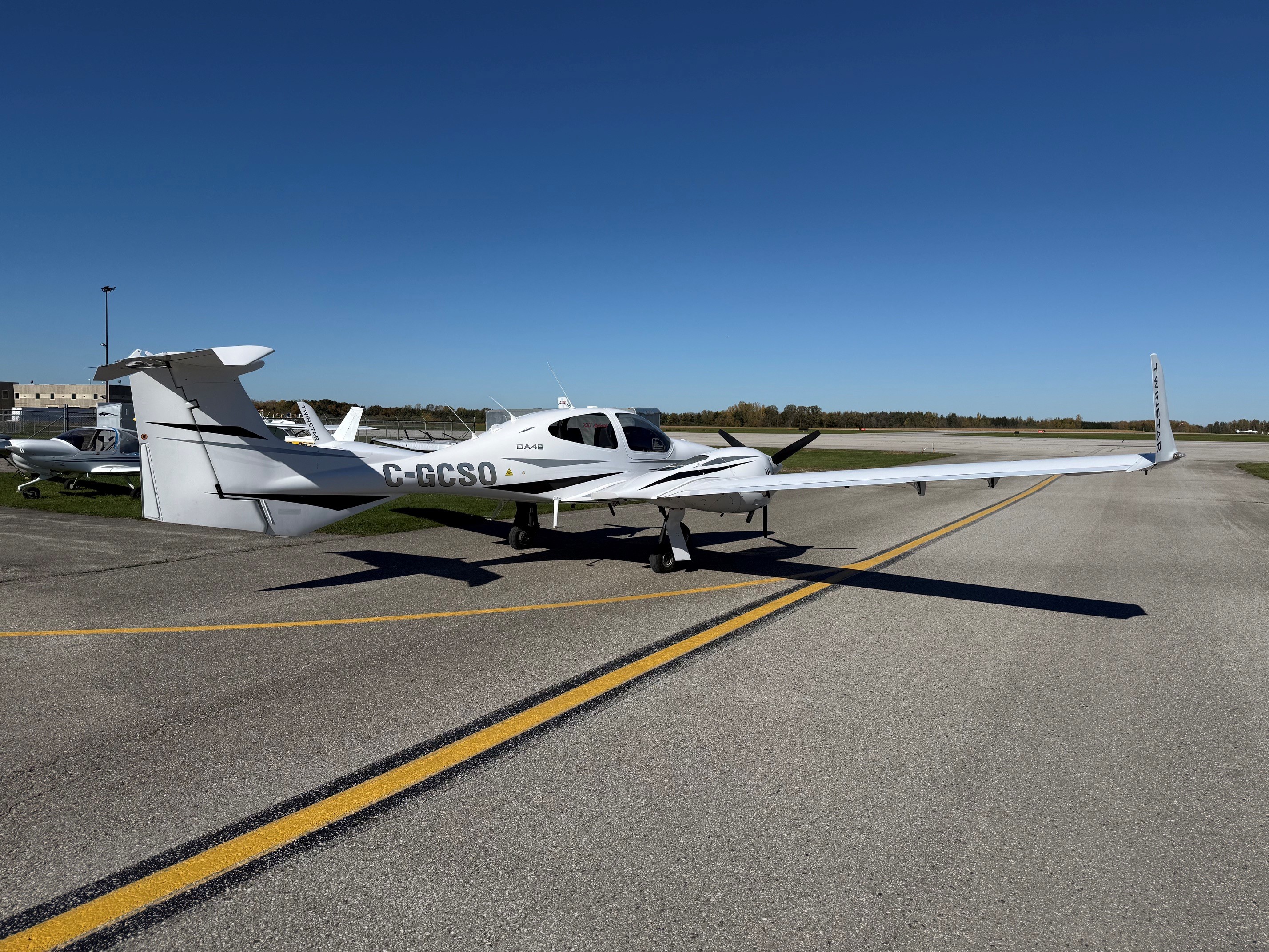 2004 Diamond TwinStar DA42 3