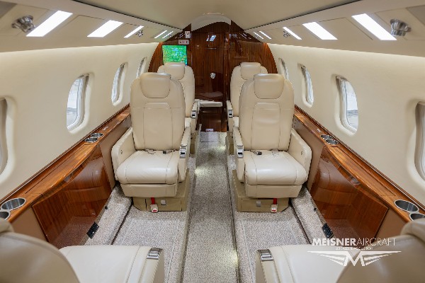 2012 Learjet 60 — photo 5