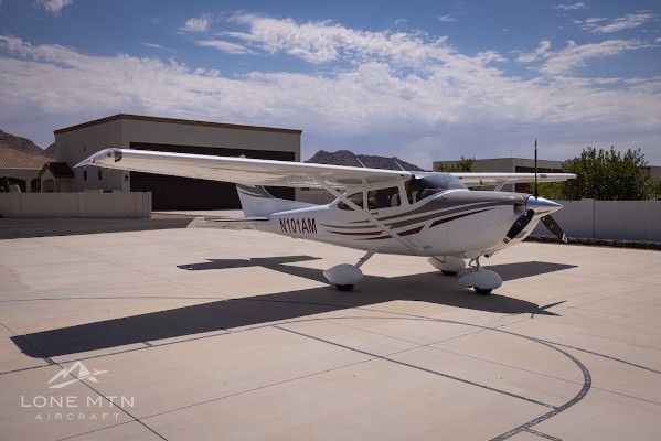 2005 Cessna 182T — photo 1
