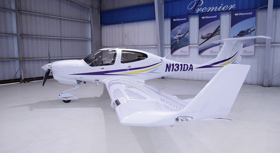 2021 Diamond DA40 — photo 2
