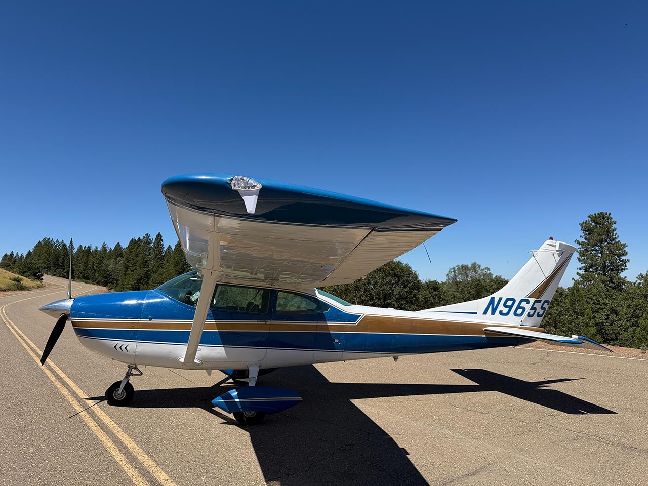1969 Cessna 182M — photo 1