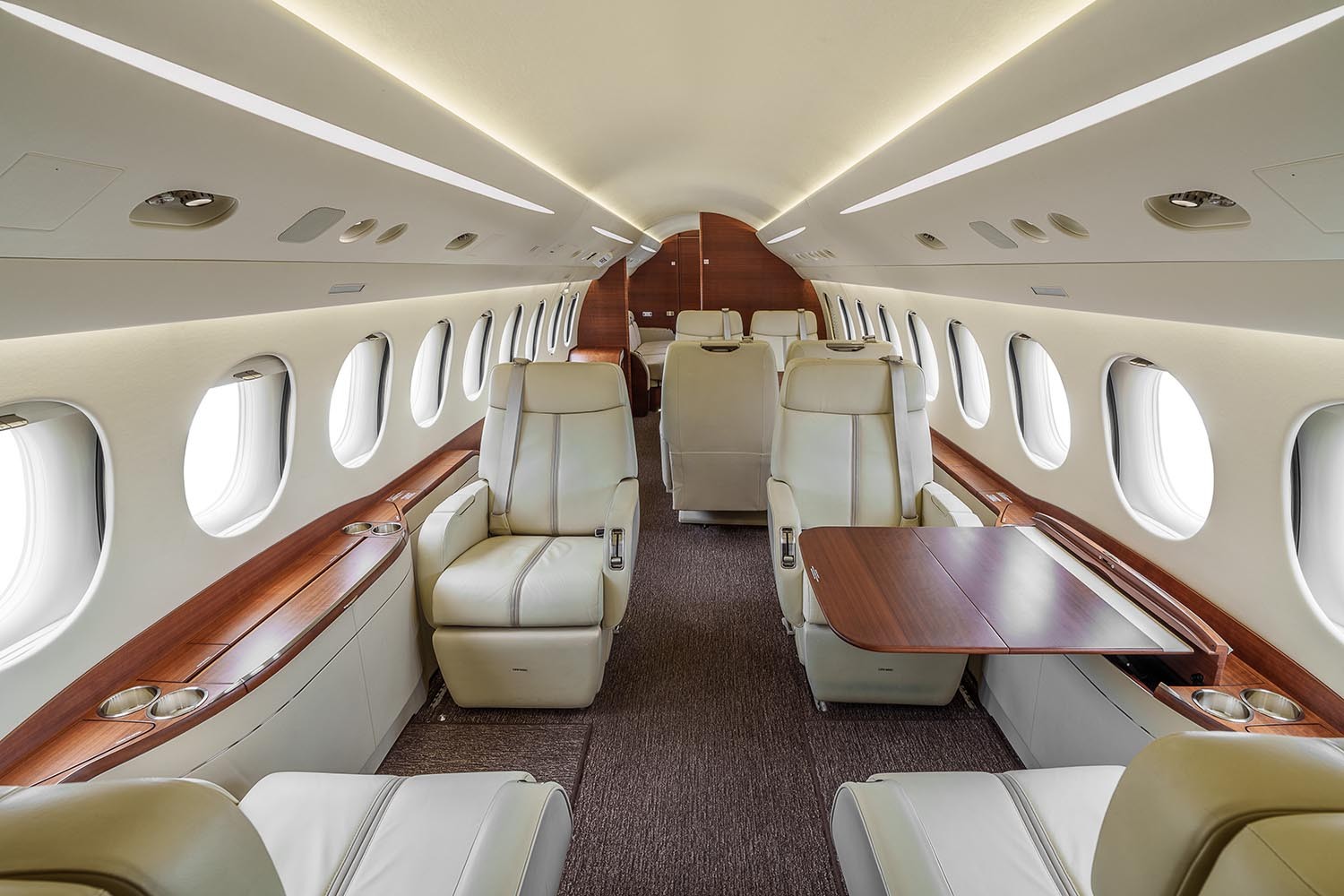 2014 Falcon 7X — photo 2