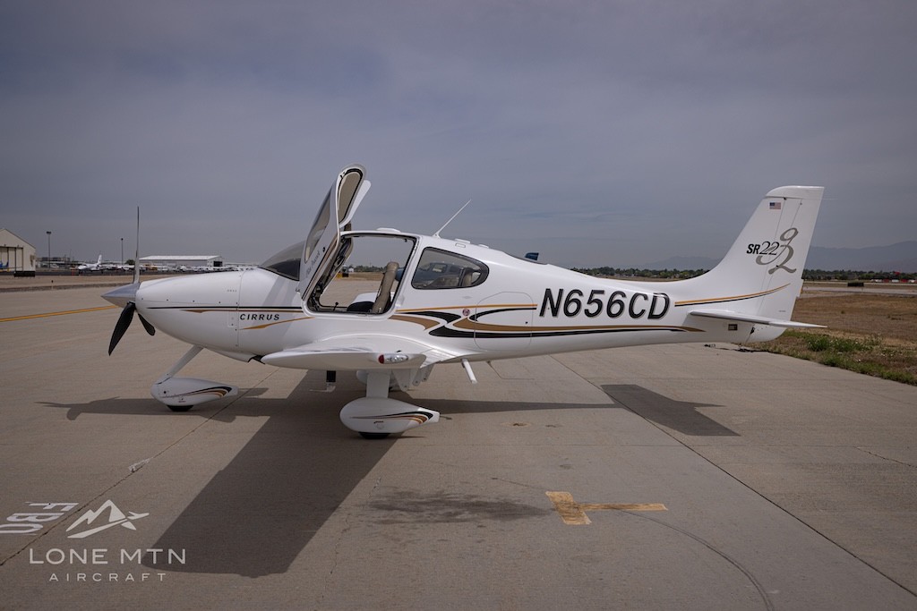 2004 Cirrus SR22-G2 — photo 2