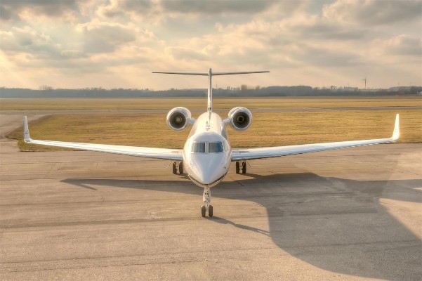 1999 Gulfstream G-V — photo 3