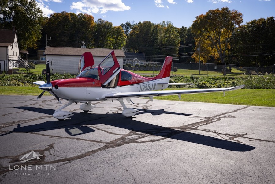 2017 Cirrus SR22-G6, photo 8